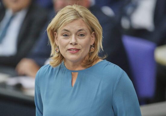 Klöckner: Nächstes Staatsoberhaupt muss Frau sein