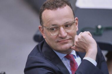 Spahn verlangt "europäischen nuklearen Schutzschirm"