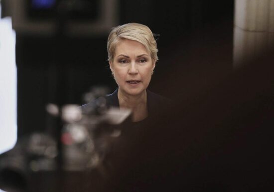 Schwesig kritisiert unfairen Umgang mit Frauen in der Politik