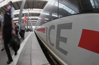 Dröge kritisiert Bahn nach Streichung der Familienreservierung