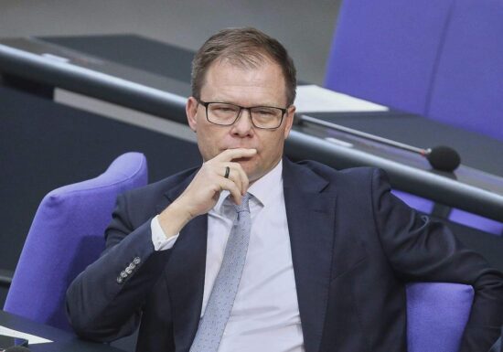 Umweltminister ruft Kommunen zu klimagerechten Umbauten auf