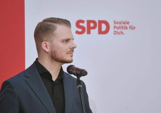 SPD-Generalsekretär will Kassenbeitragsbemessungsgrenzen anheben