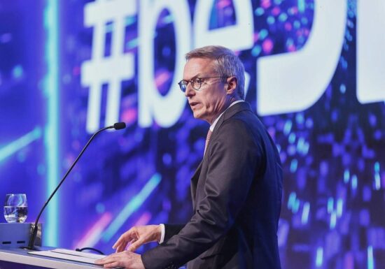 Digitalminister will Deutschland zum "führenden KI-Standort" machen
