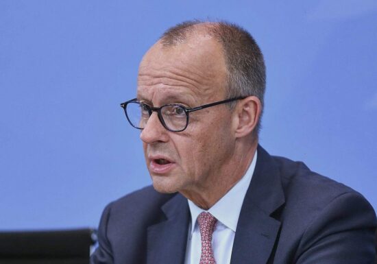 Merz blickt zuversichtlich auf Entscheidung zu Fünf-Prozent-Ziel
