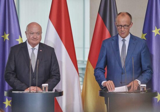 Merz dankt Österreichs Bundeskanzler für Zusammenarbeit an Grenze