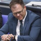 Schneider will Regelungsbedarf für Hitzeschutz prüfen lassen