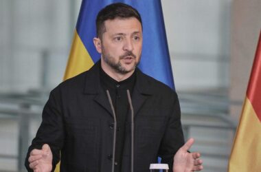 Selenskyj warnt vor Einstellung der US-Hilfen