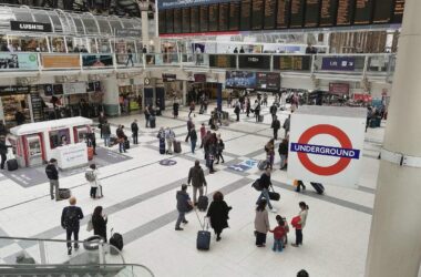 Inflationsrate in Großbritannien sinkt leicht auf 3,4 Prozent