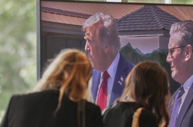 Trump und Starmer unterschreiben Zollabkommen