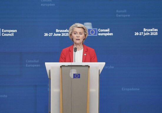 EU-Kommission muss sich Misstrauensvotum im EU-Parlament stellen