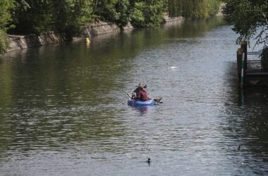 DLRG verlangt Schwimmwestenpflicht für Wassersportgeräte