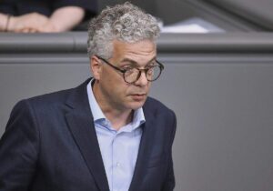 CDU und AfD kritisieren Sonderabgaben-Vorschlag für hohe Renten