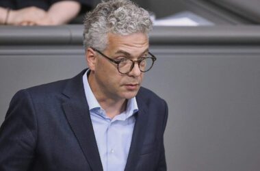 CDU und AfD kritisieren Sonderabgaben-Vorschlag für hohe Renten
