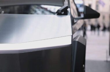 Ost-Wirtschaft sieht Tesla-Standort wegen Grenzkontrollen gefährdet
