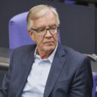 Bartsch spricht sich gegen Waffenlieferungen an Israel aus