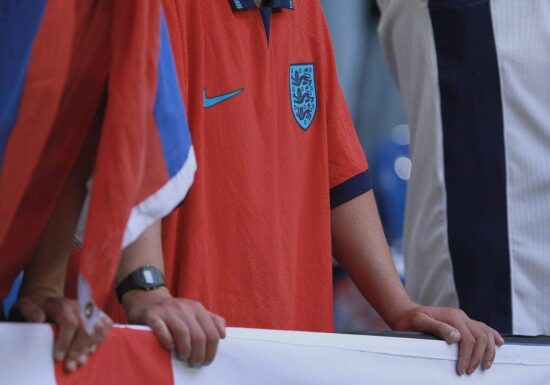 Engländerinnen holen EM-Titel gegen Spanien im Elfmeterschießen
