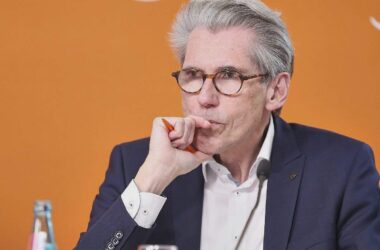 DAK warnt vor Kollaps der Pflegekassen