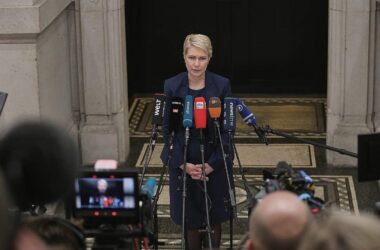 Schwesig warnt vor Verzögerungen bei Stromnetzausbau