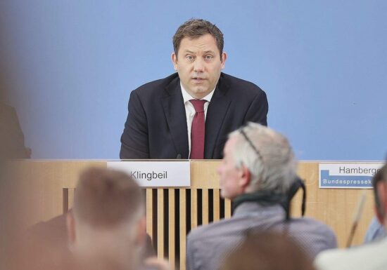 IW wirft Klingbeil "Buchungstricks" vor