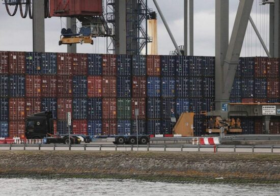 DIHK warnt im Zollstreit vor Branchendeals mit den USA