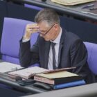 Frei stellt geplante Schuldenbremsen-Reform infrage