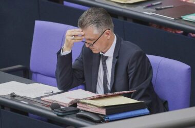 Frei stellt geplante Schuldenbremsen-Reform infrage