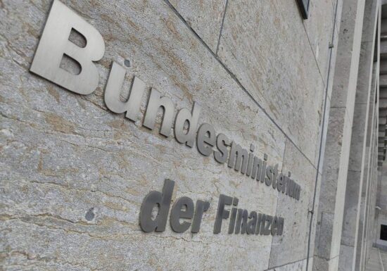 Baden-Württembergs Finanzminister kritisiert Schuldenpaket
