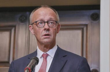 Ataman nennt Aussagen von Merz zu Regenbogenfahnen "fatal"