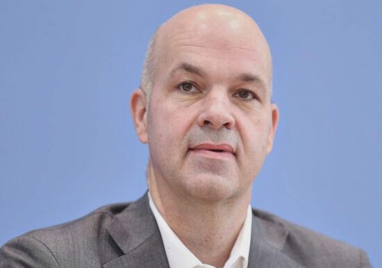 DIW kritisiert Bundeshaushalt als "Riesen-Mogelpackung"