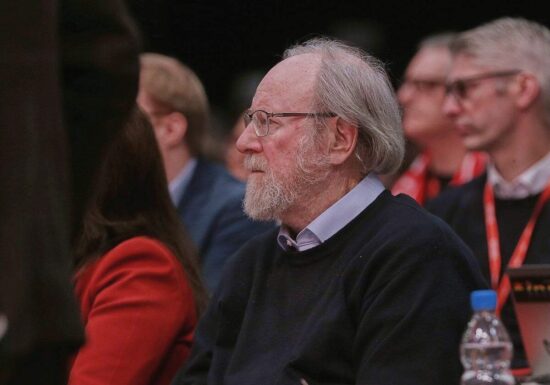 Thierse mahnt SPD und Union zu Zurückhaltung und Toleranz