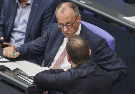 Spahn hat "selbstverständlich" noch Vertrauen des Kanzlers