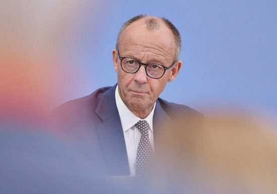 Merz will trotz Wahl-Eklat Abgeordneten freie Hand lassen