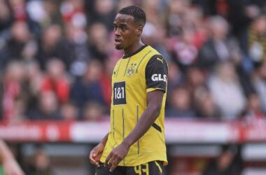 BVB-Spieler Gittens unterschreibt beim FC Chelsea