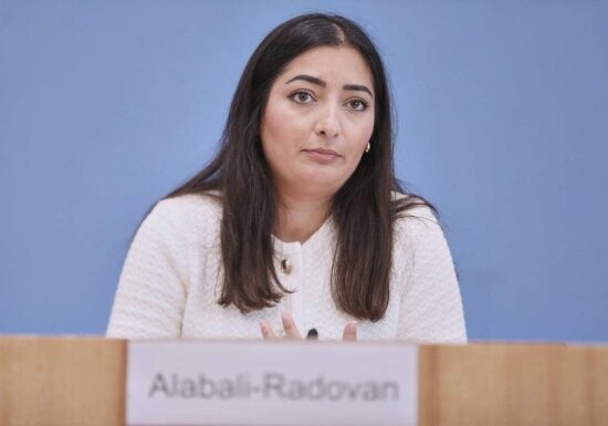 Entwicklungsministerin drängt auf Milliardärssteuer
