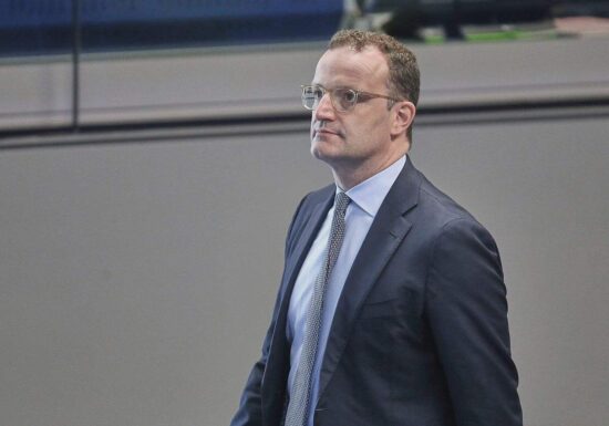 Spahn gesteht Fehler bei Richter-Wahl ein - nimmt SPD in Mithaftung