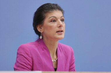 Wagenknecht befürwortet Halbierung der Strompreise