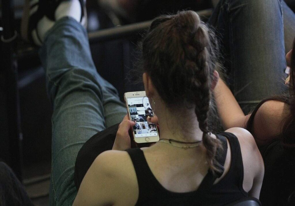 Datenschutzbeauftragte will Social-Media-Verbot für Jugendliche