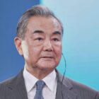Bundesregierung bestätigt Merz-Treffen mit Chinas Außenminister