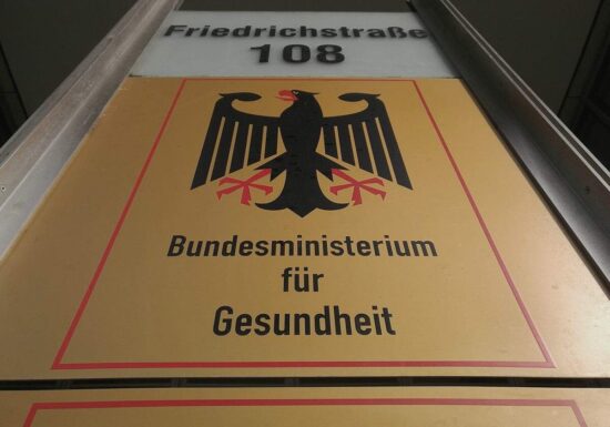 Kanzleiwechsel treiben Kosten in Masken-Verfahren in die Höhe