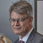 Schnieder will mit Reformen Bahn pünktlicher machen