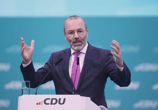 Weber will inländische Polizisten an EU-Außengrenzen verlegen