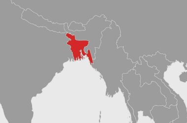 Militärflugzeug stürzt in Bangladesch auf Schule - Viele Tote