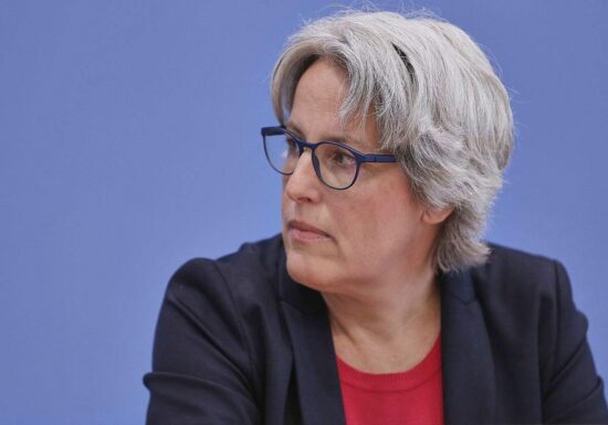 Missbrauchsbeauftragte für Prinzip "Ja heißt Ja" bei Jugendlichen