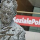Brandt-Sohn blickt mit "Mitleid und Sorge" auf Kniefall des Vaters