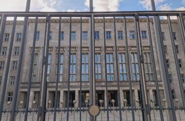 Klingbeil hält an Schutz für Ministerium durch Zöllner fest