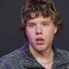 Alex Warren an Spitze der Single-Charts - Zartmann holt Silber