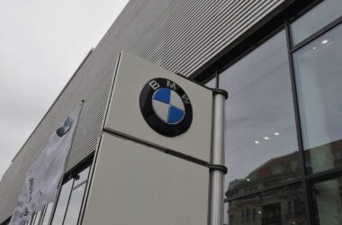 BMW-Gewinn im ersten Halbjahr eingebrochen
