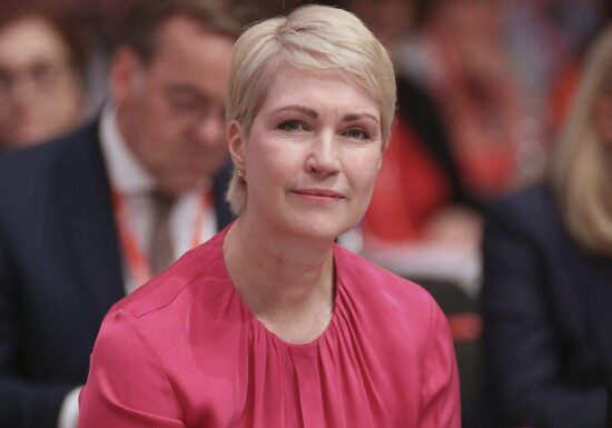 Schwesig lehnt Anhebung des Renteneintrittsalters ab