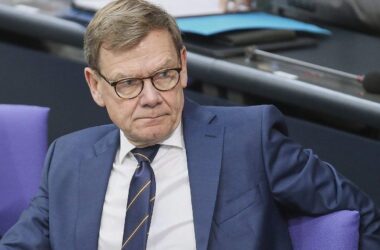 Trotz Laserangriff: Wadephul hält an EU-China-Gipfel fest