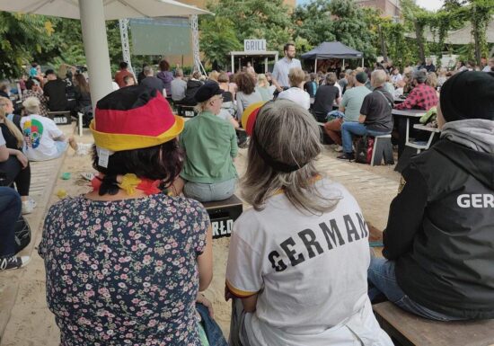 Frauen-EM: Deutschland gewinnt erstes Gruppenspiel gegen Polen
